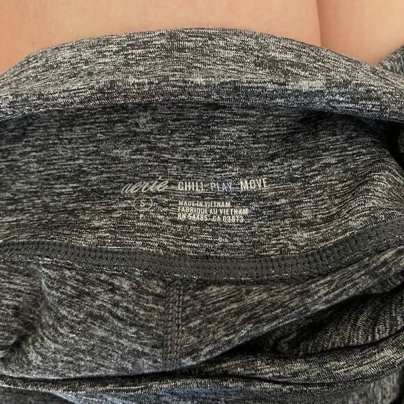 aerie leggings heather gray with side pockets - Picture 2 of 4